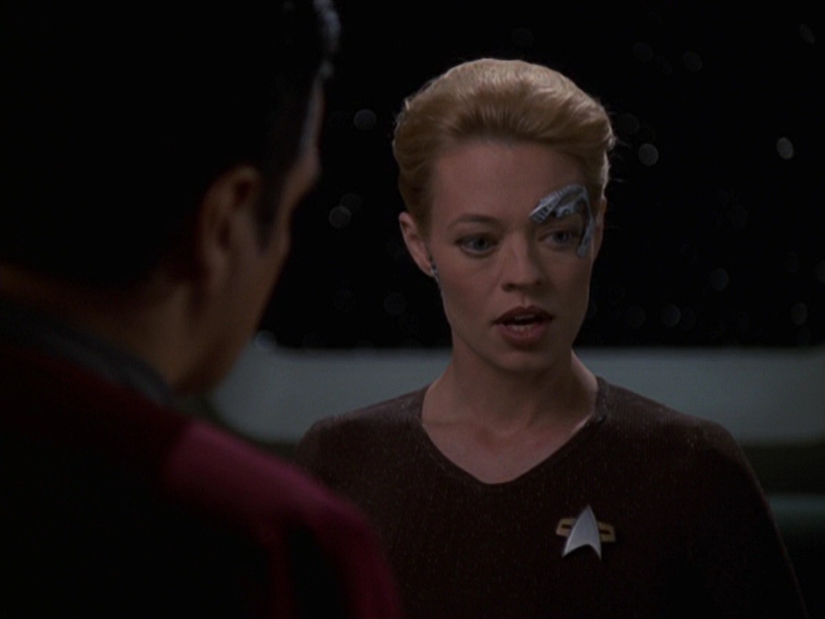 extant_StarTrek_VOY_7x22-NaturalLaw_3118.jpg
