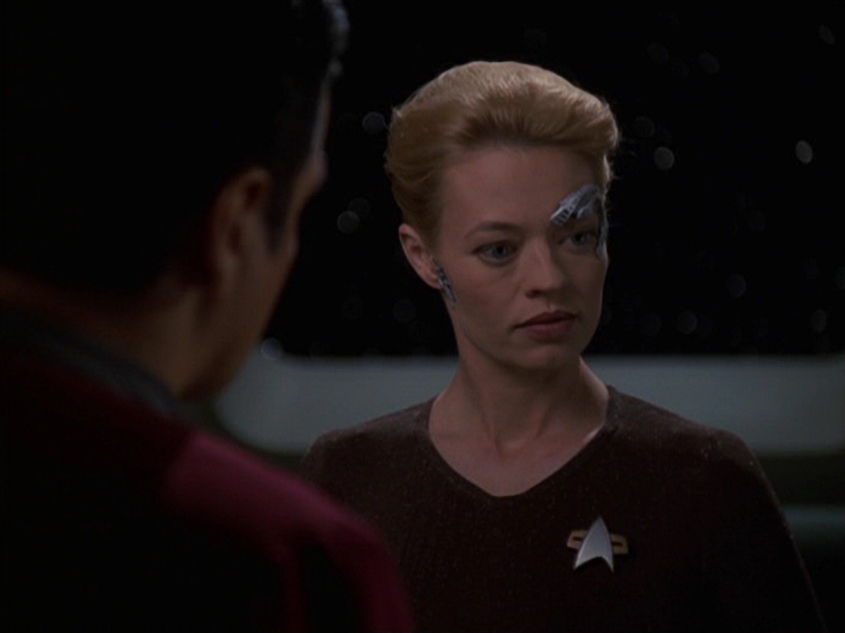 extant_StarTrek_VOY_7x22-NaturalLaw_3119.jpg