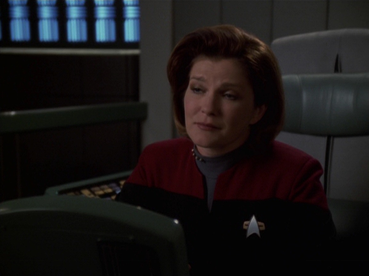 extant_StarTrek_VOY_7x22-NaturalLaw_3120.jpg