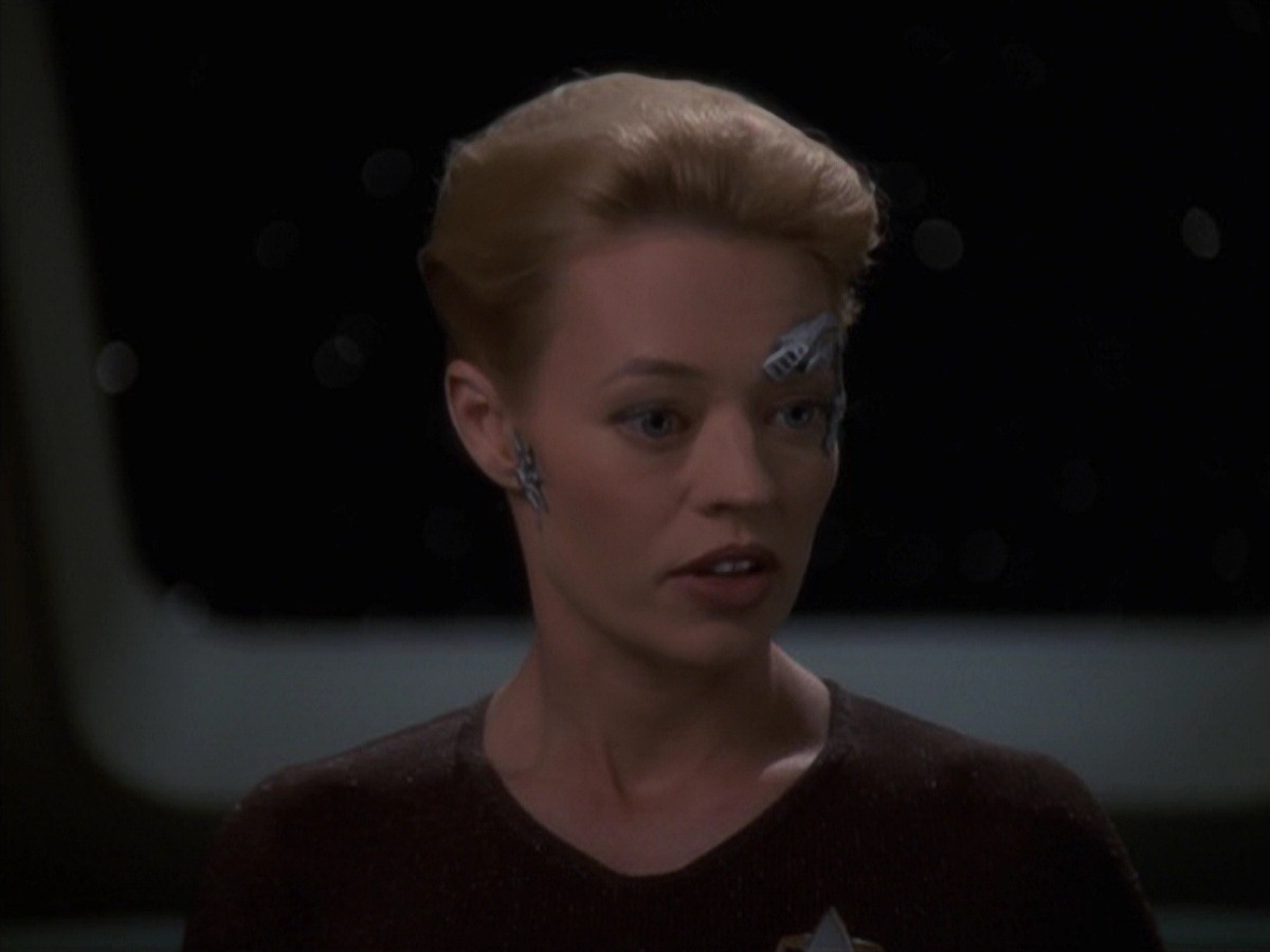extant_StarTrek_VOY_7x22-NaturalLaw_3129.jpg