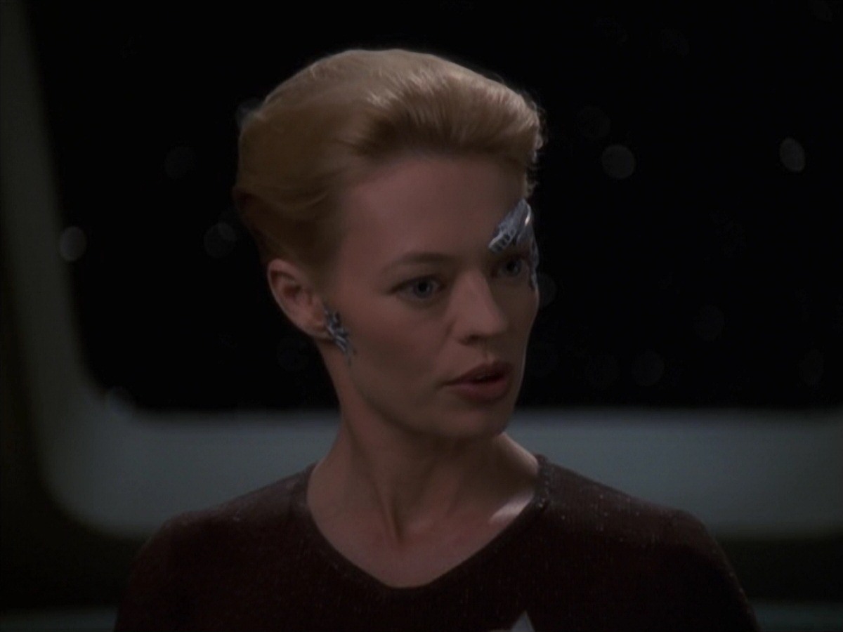 extant_StarTrek_VOY_7x22-NaturalLaw_3131.jpg