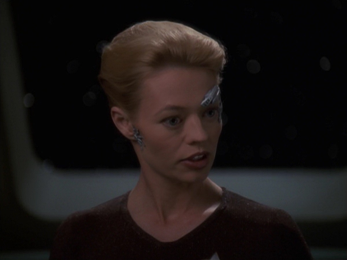 extant_StarTrek_VOY_7x22-NaturalLaw_3132.jpg