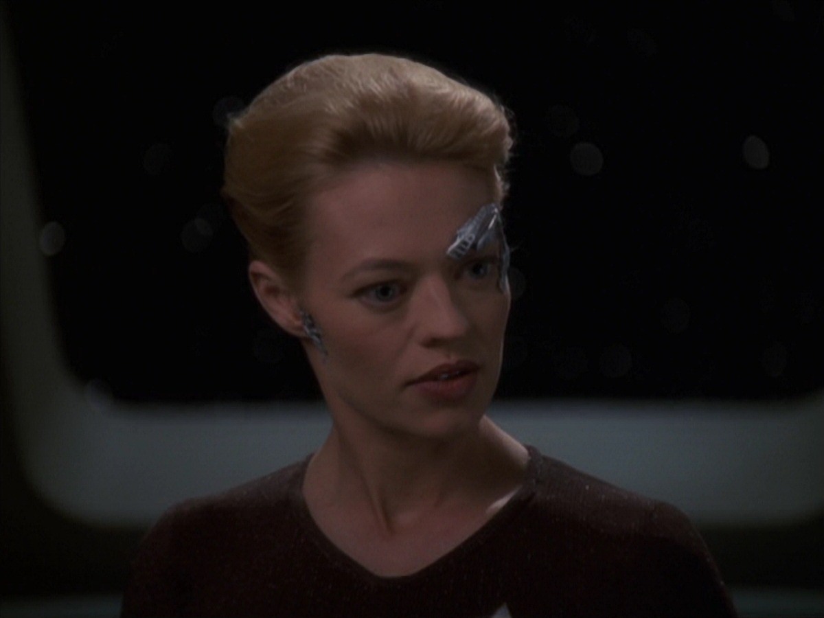 extant_StarTrek_VOY_7x22-NaturalLaw_3137.jpg