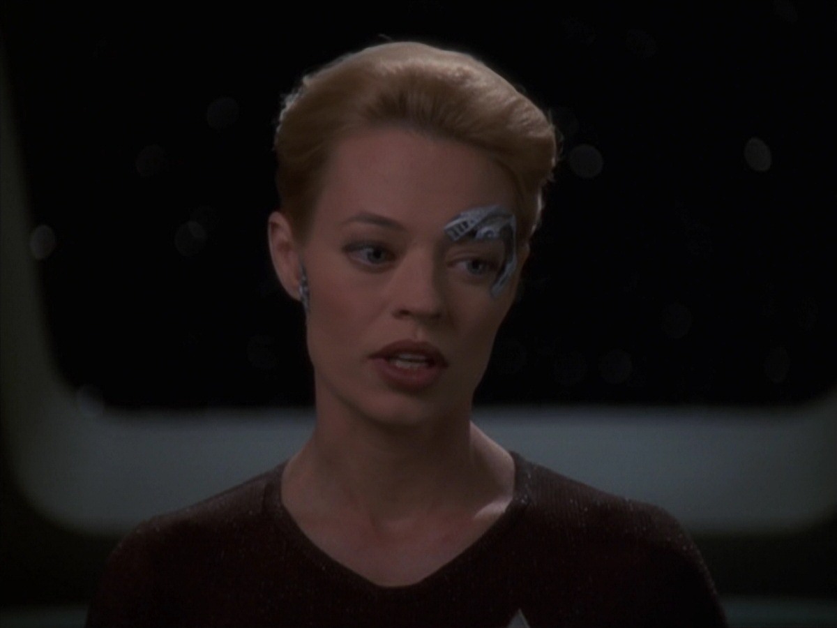 extant_StarTrek_VOY_7x22-NaturalLaw_3150.jpg
