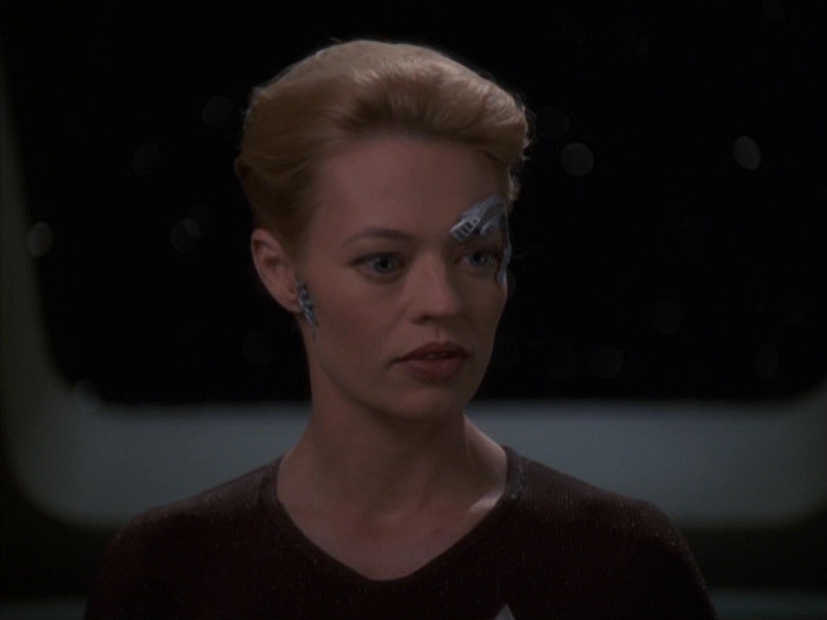 extant_StarTrek_VOY_7x22-NaturalLaw_3151.jpg