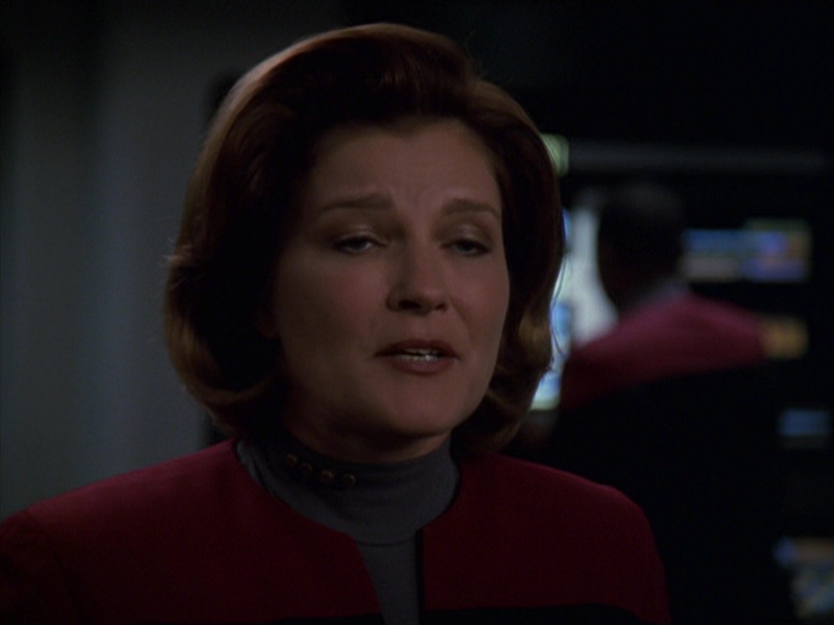 extant_StarTrek_VOY_7x22-NaturalLaw_3187.jpg