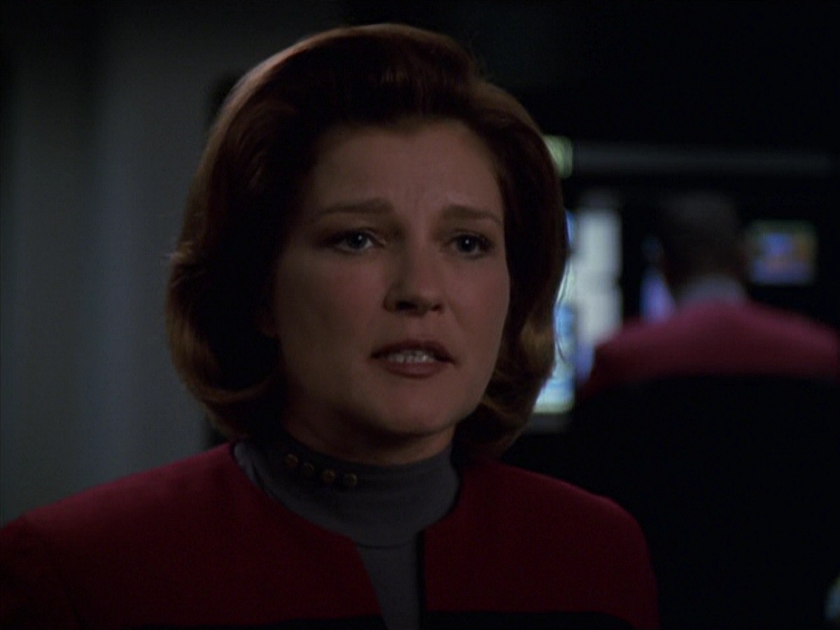 extant_StarTrek_VOY_7x22-NaturalLaw_3190.jpg