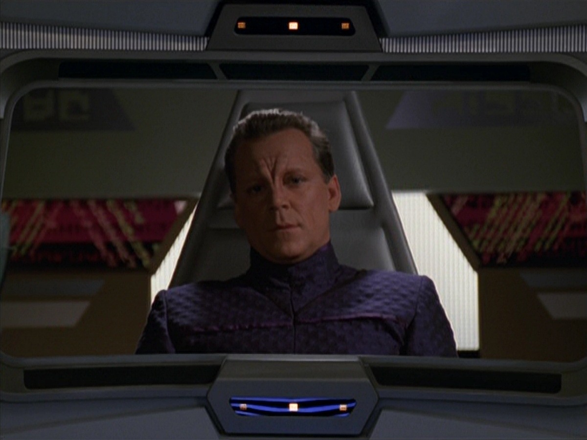 extant_StarTrek_VOY_7x22-NaturalLaw_3197.jpg