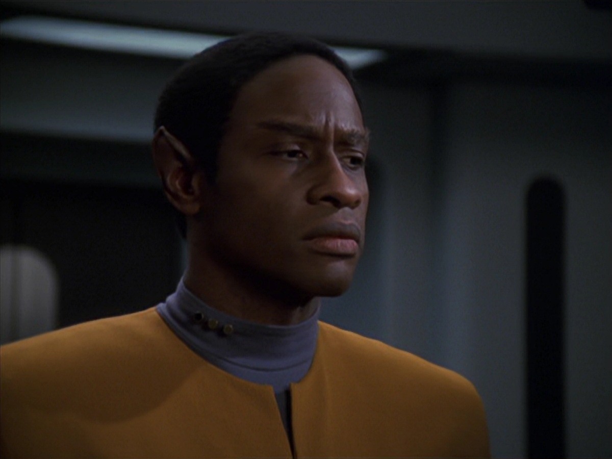 extant_StarTrek_VOY_7x22-NaturalLaw_3204.jpg