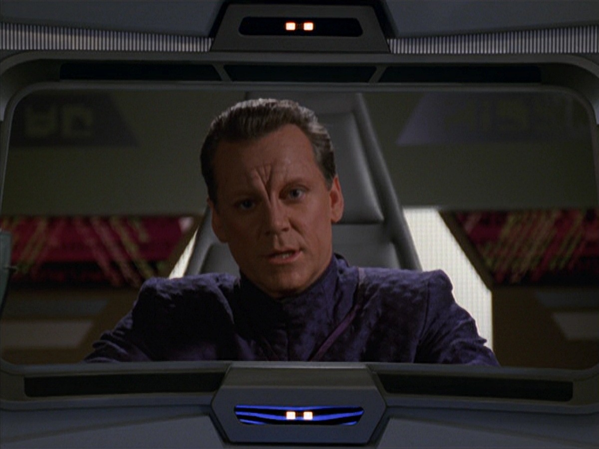 extant_StarTrek_VOY_7x22-NaturalLaw_3221.jpg