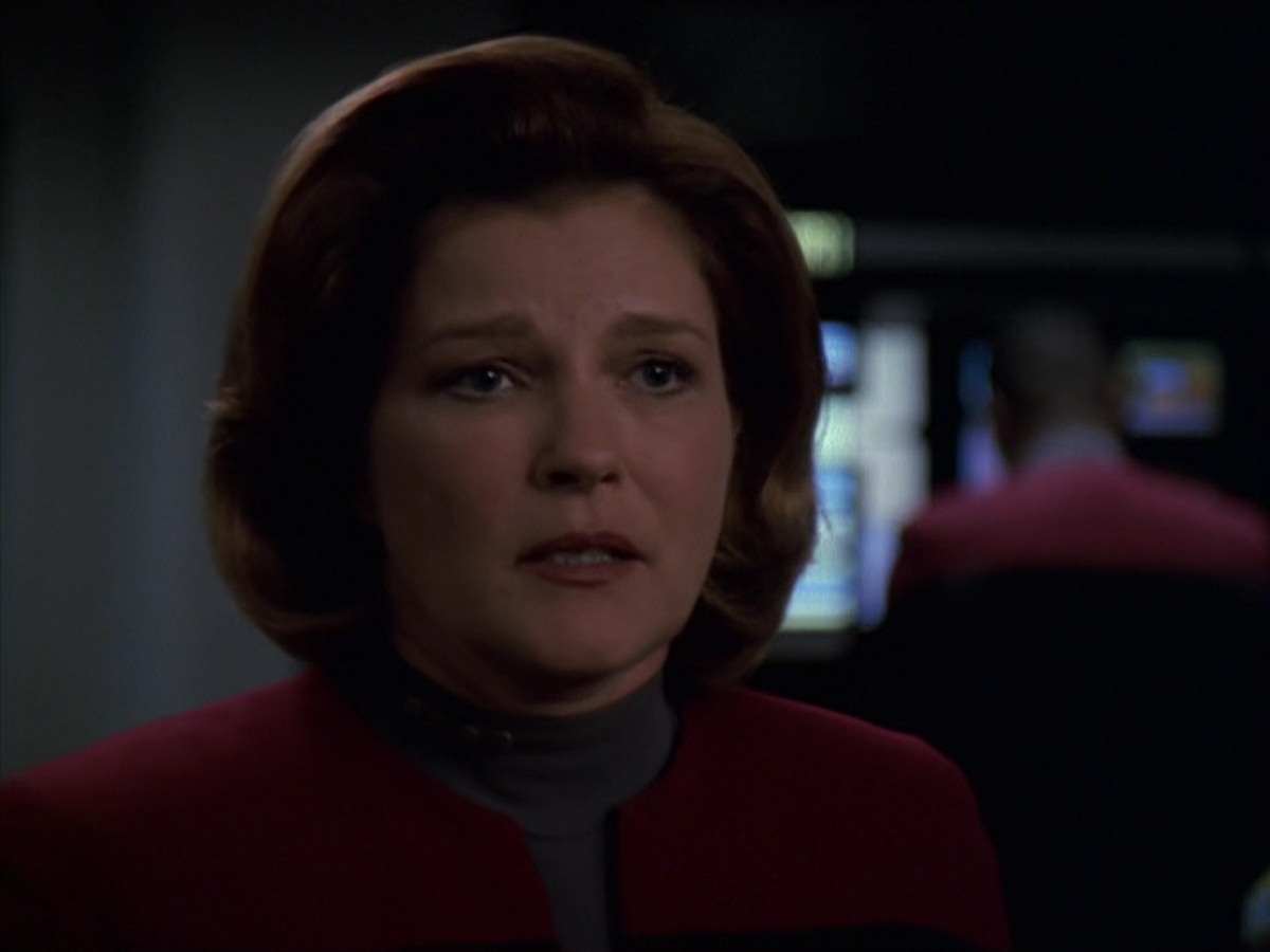 extant_StarTrek_VOY_7x22-NaturalLaw_3224.jpg