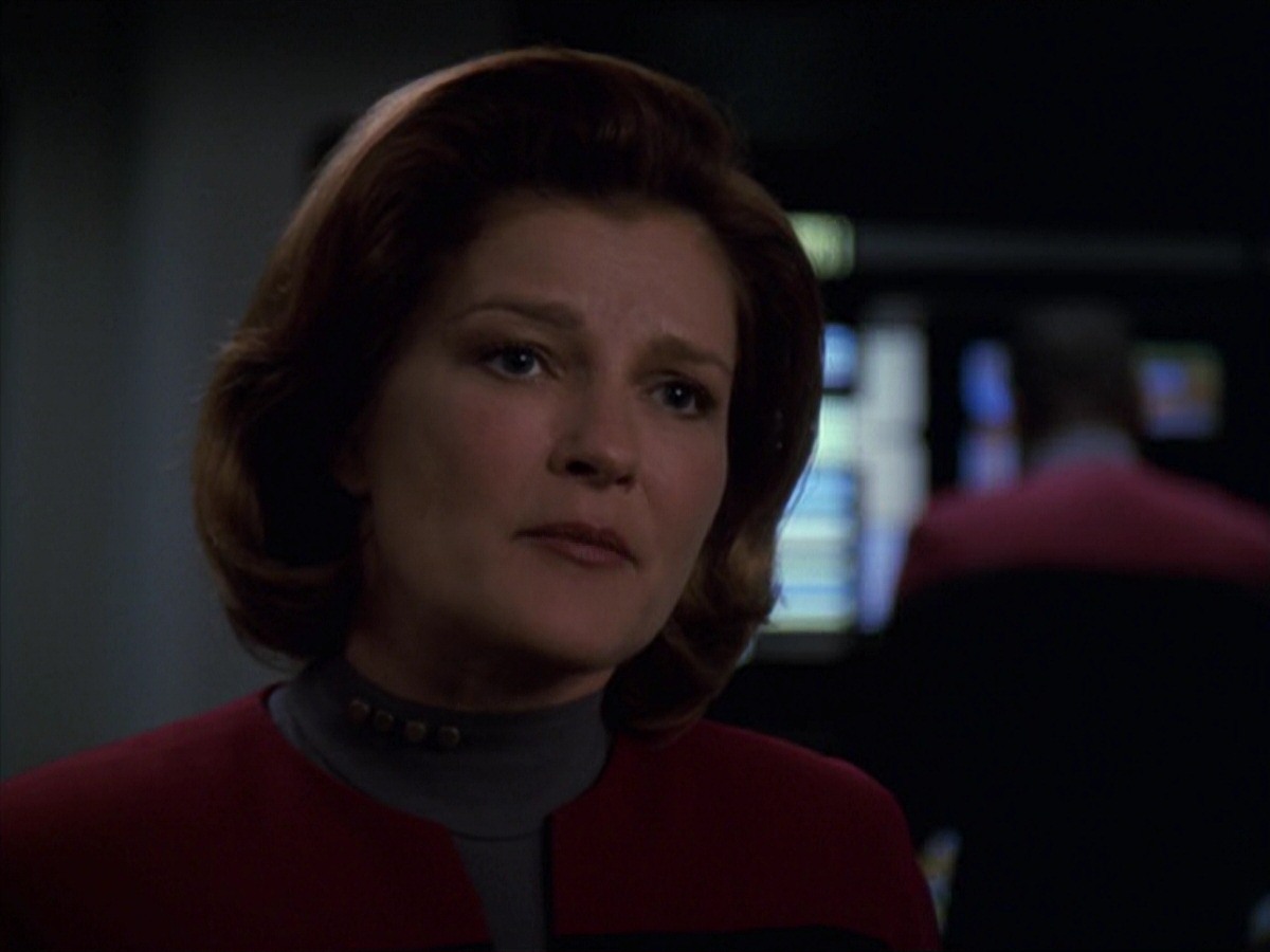 extant_StarTrek_VOY_7x22-NaturalLaw_3228.jpg
