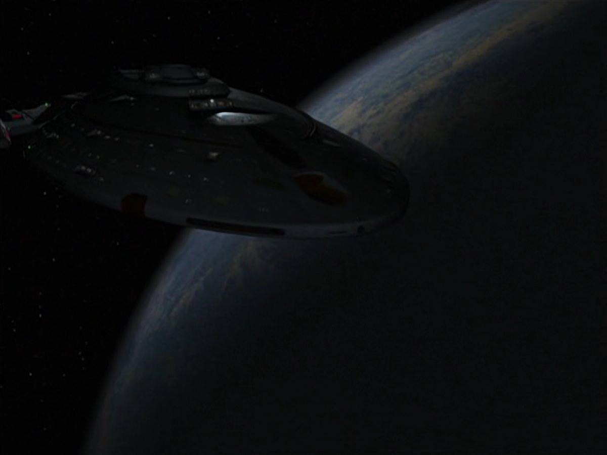 extant_StarTrek_VOY_7x22-NaturalLaw_3235.jpg