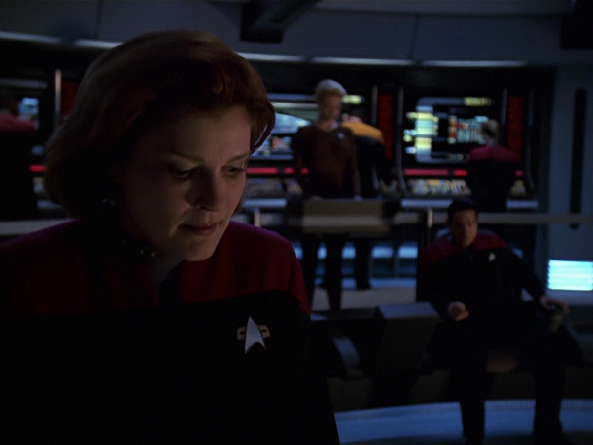 extant_StarTrek_VOY_7x22-NaturalLaw_3306.jpg