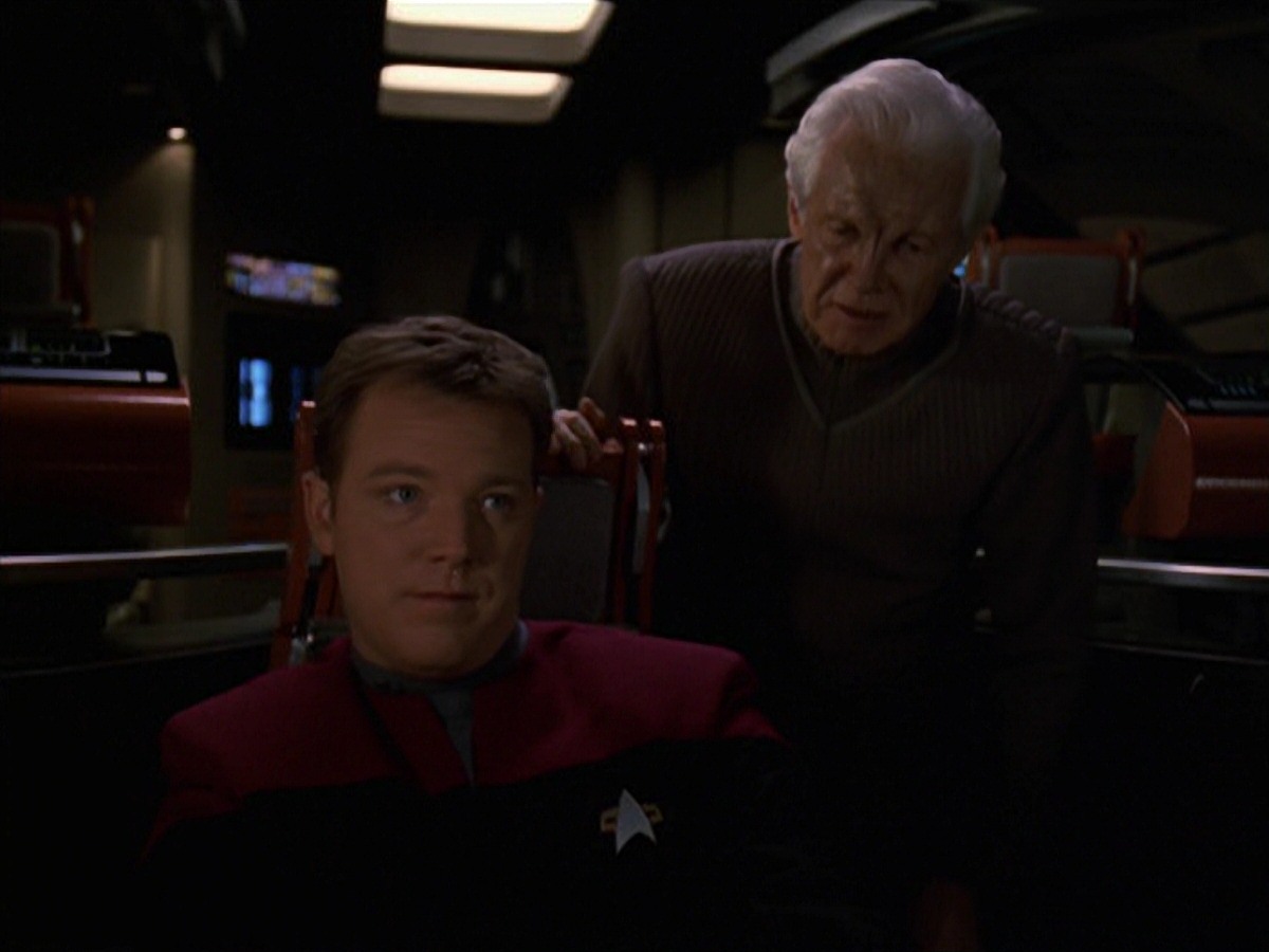 extant_StarTrek_VOY_7x22-NaturalLaw_3319.jpg