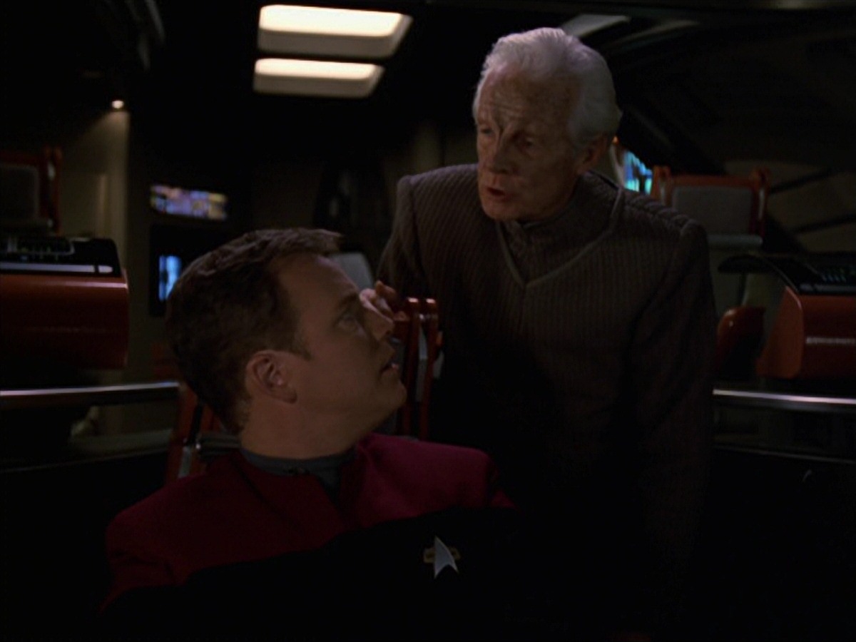 extant_StarTrek_VOY_7x22-NaturalLaw_3330.jpg