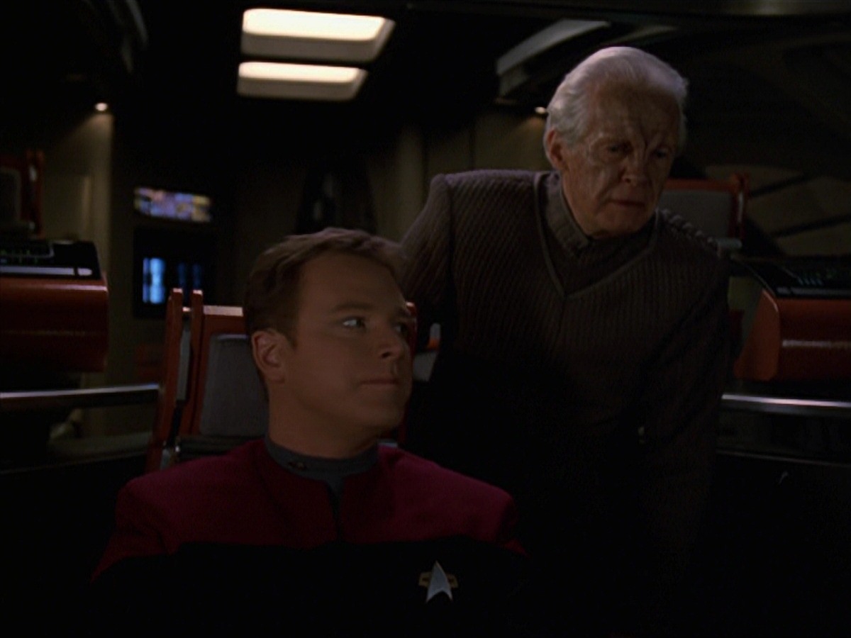 extant_StarTrek_VOY_7x22-NaturalLaw_3341.jpg