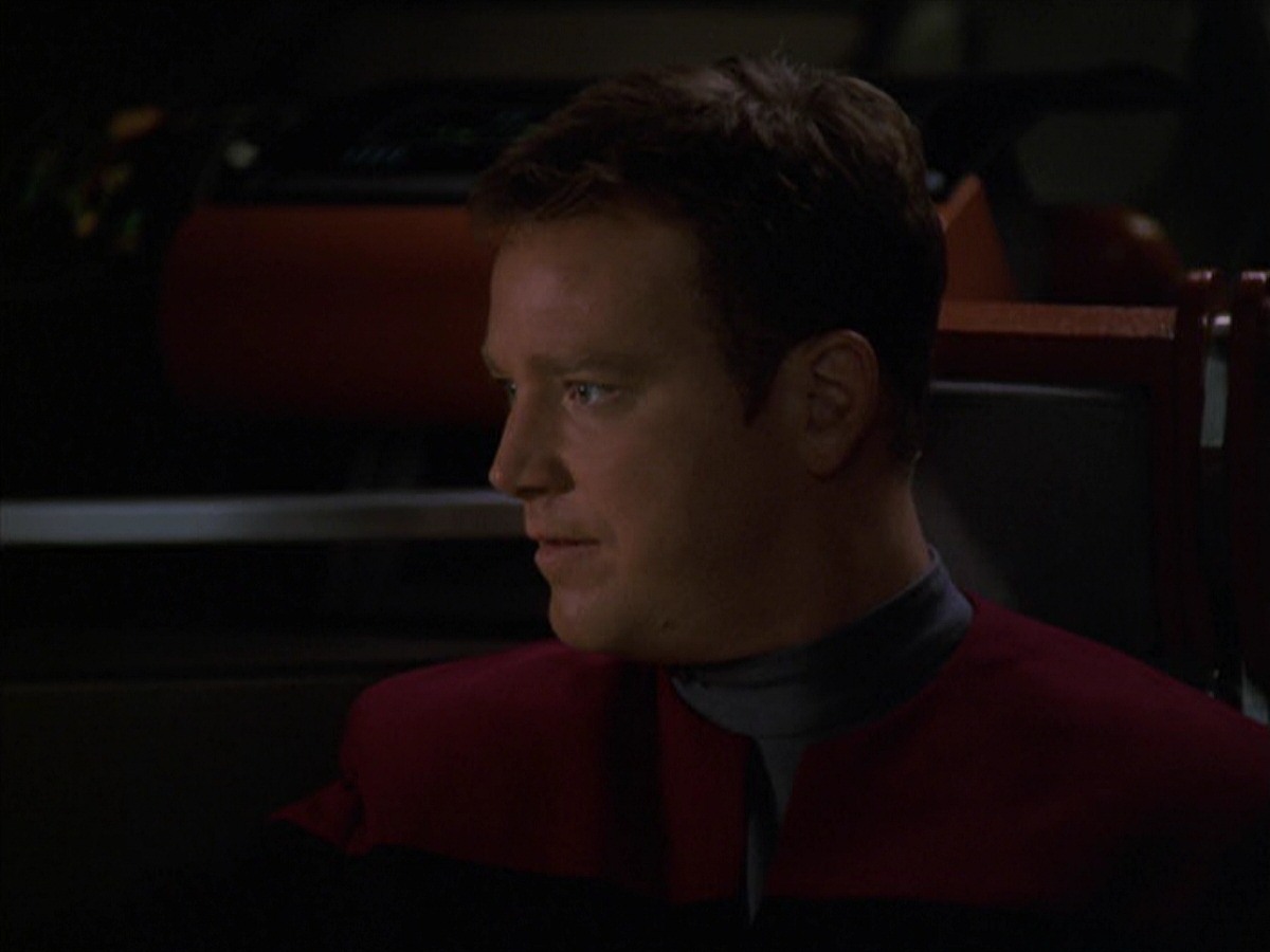 extant_StarTrek_VOY_7x22-NaturalLaw_3395.jpg