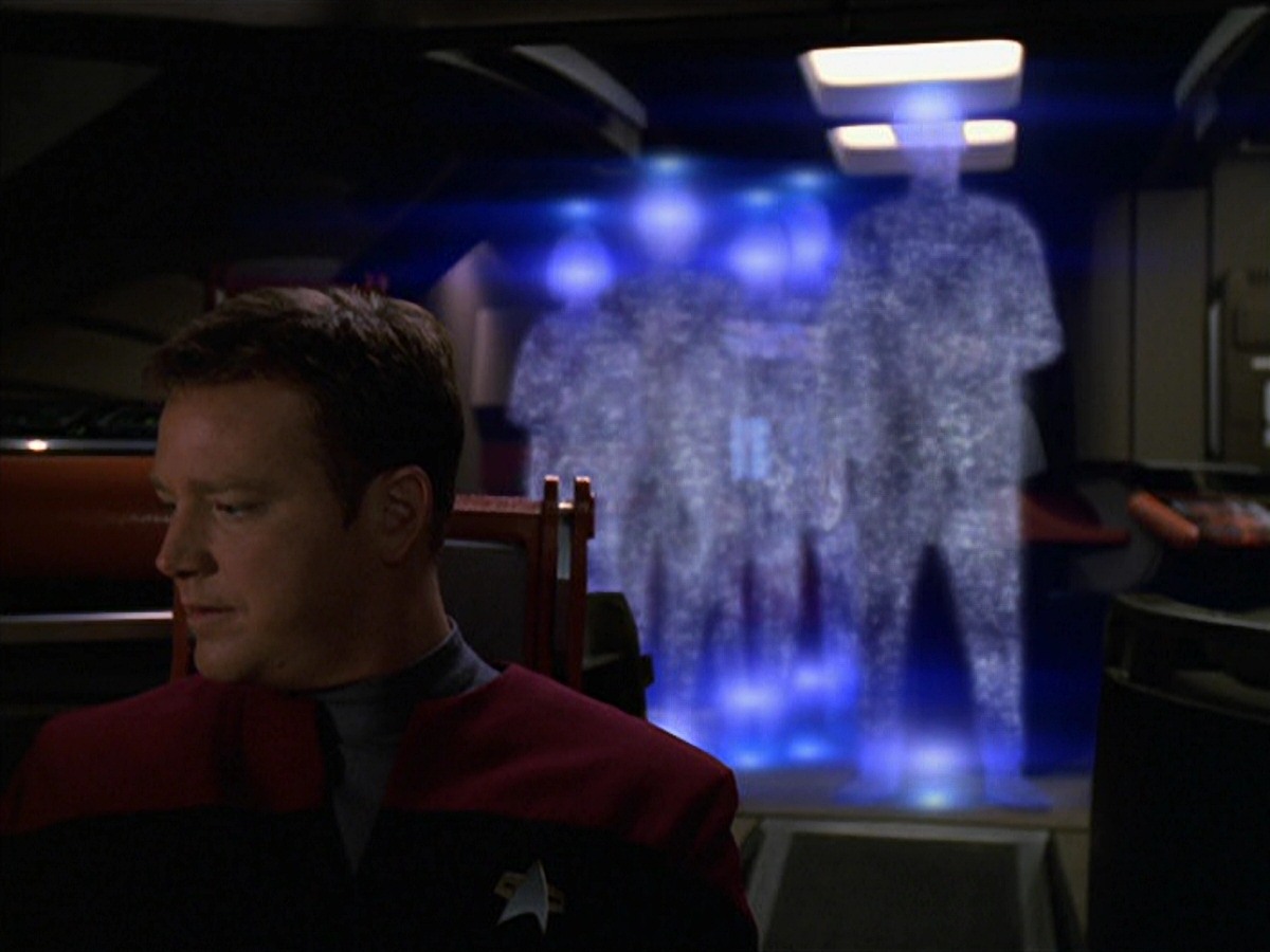 extant_StarTrek_VOY_7x22-NaturalLaw_3397.jpg