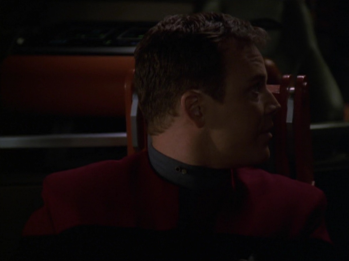 extant_StarTrek_VOY_7x22-NaturalLaw_3405.jpg