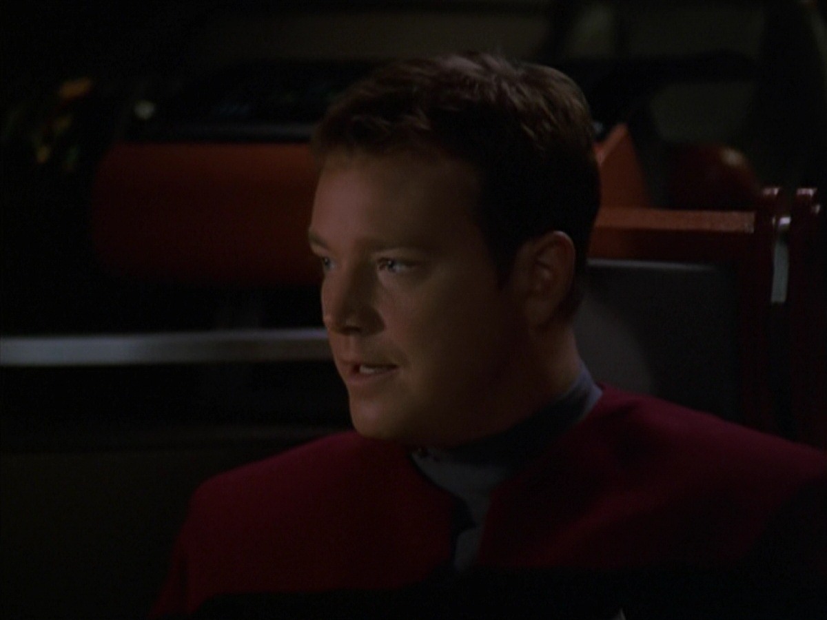 extant_StarTrek_VOY_7x22-NaturalLaw_3427.jpg
