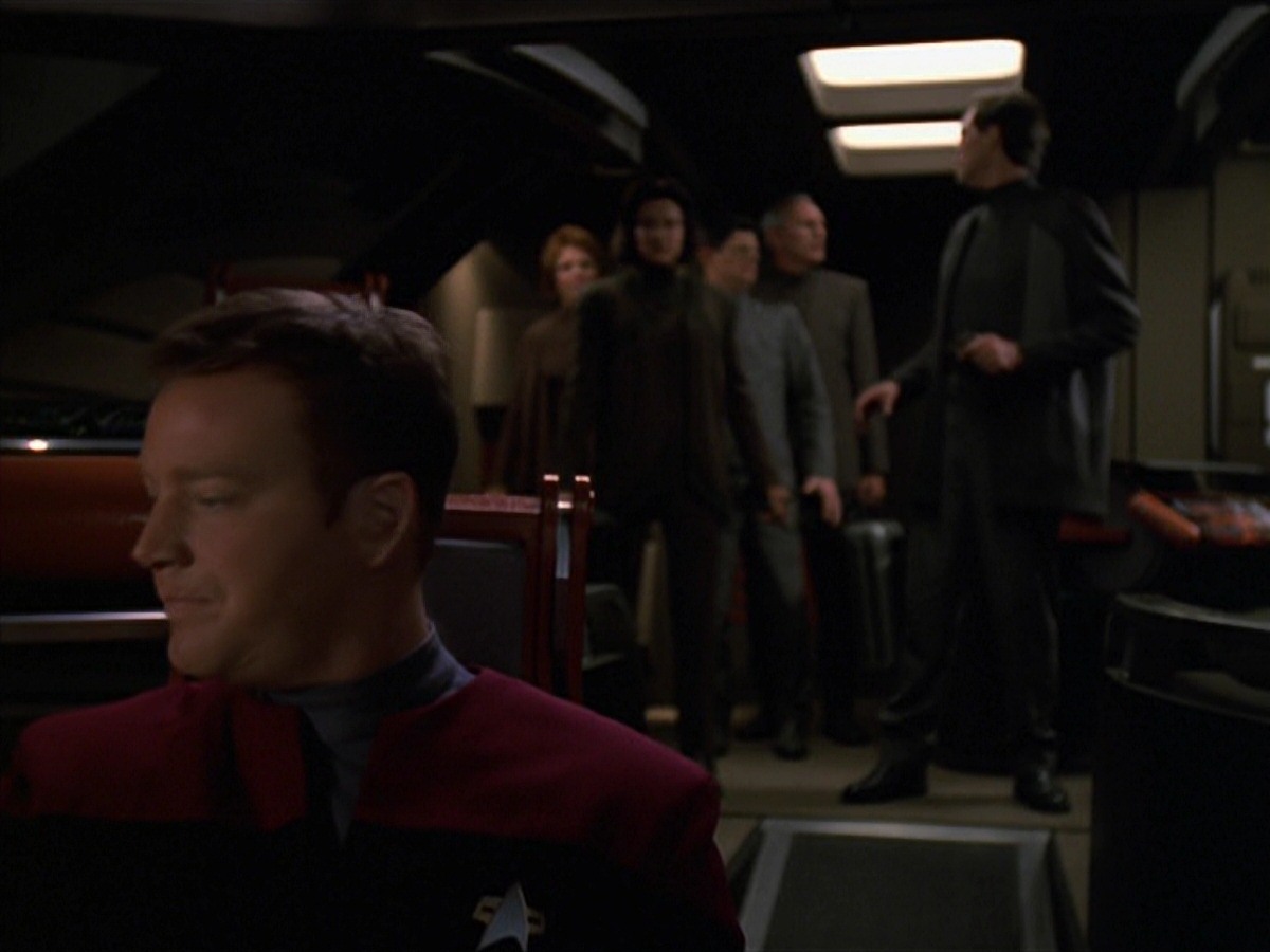 extant_StarTrek_VOY_7x22-NaturalLaw_3435.jpg