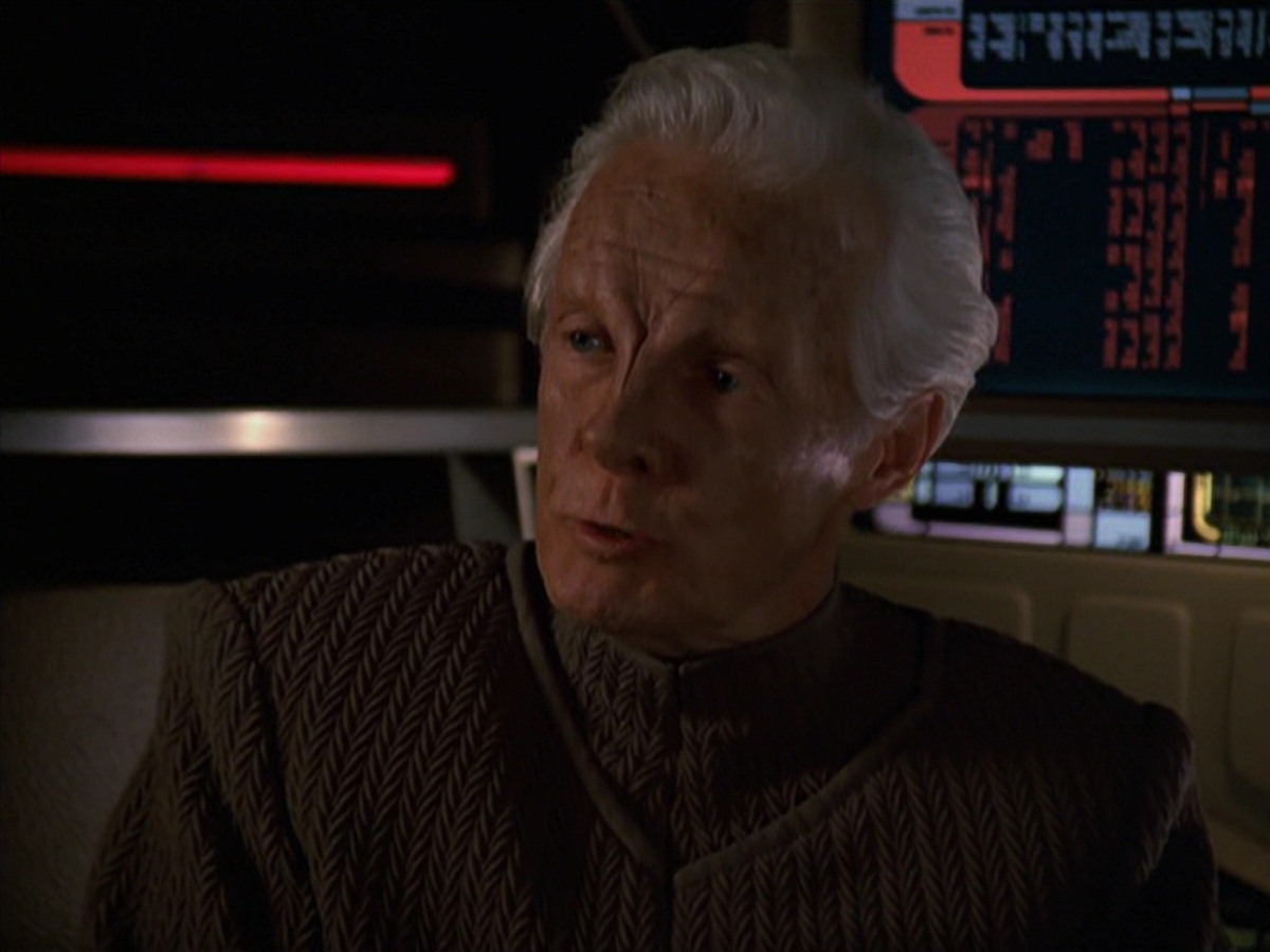 extant_StarTrek_VOY_7x22-NaturalLaw_3437.jpg