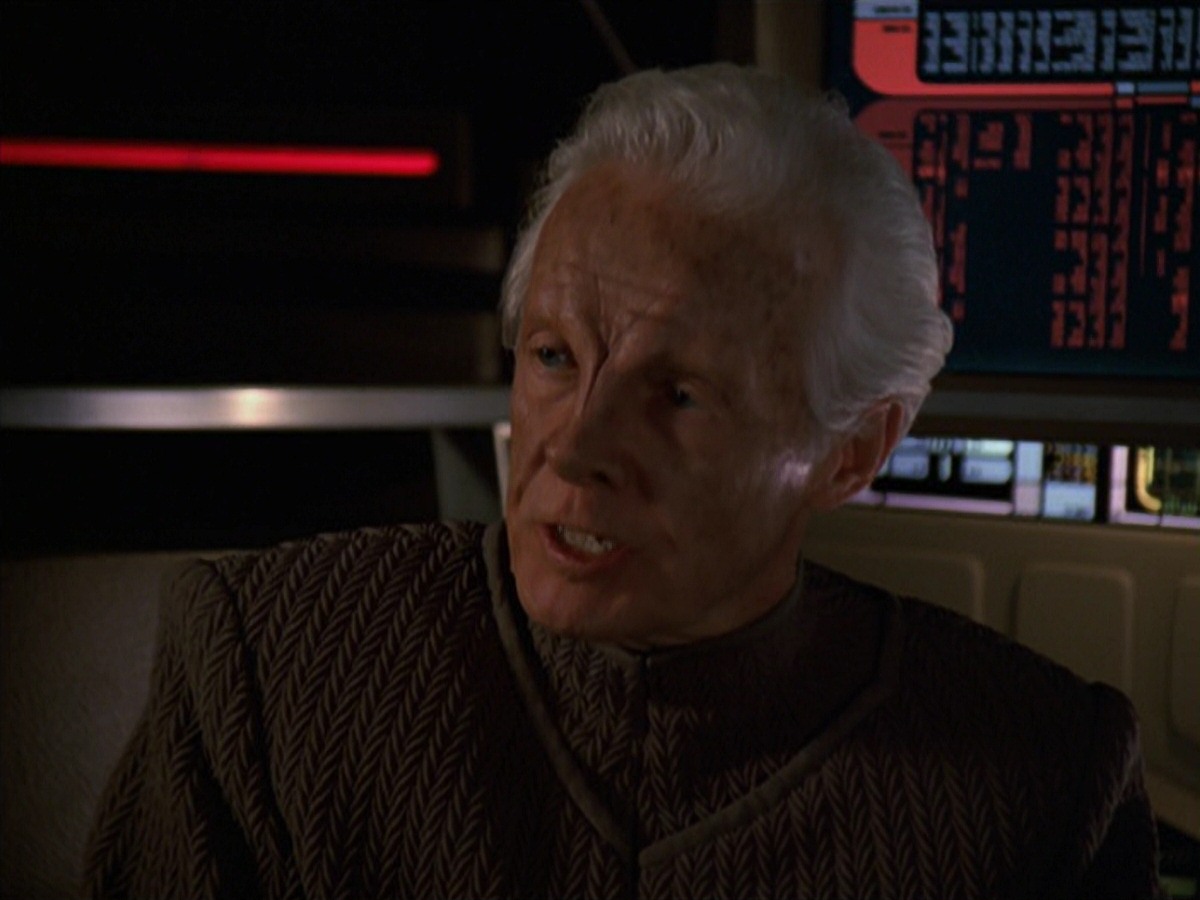 extant_StarTrek_VOY_7x22-NaturalLaw_3439.jpg