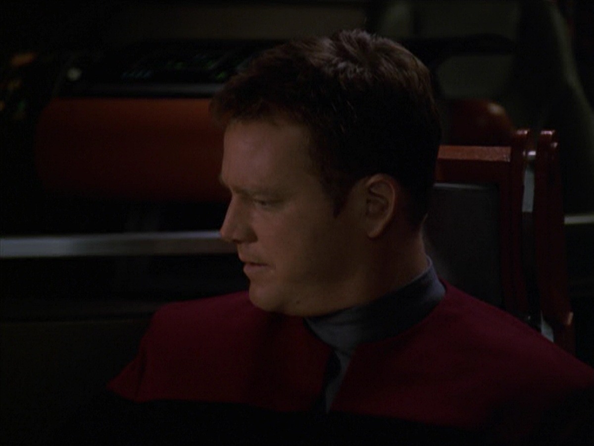 extant_StarTrek_VOY_7x22-NaturalLaw_3444.jpg