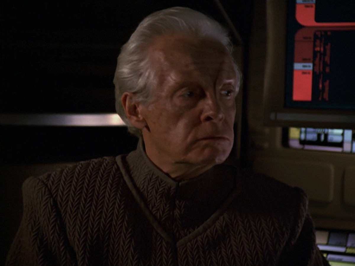 extant_StarTrek_VOY_7x22-NaturalLaw_3453.jpg