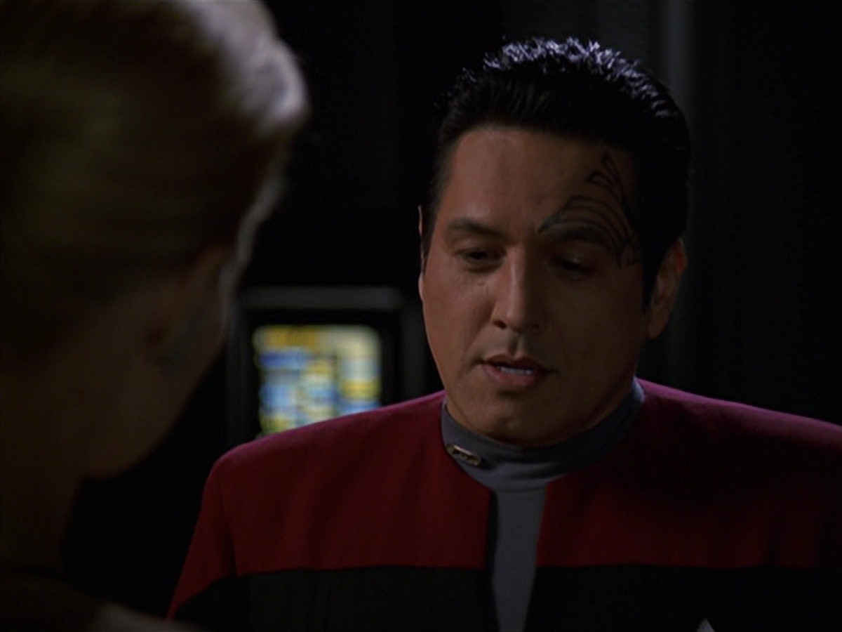 extant_StarTrek_VOY_7x22-NaturalLaw_3517.jpg