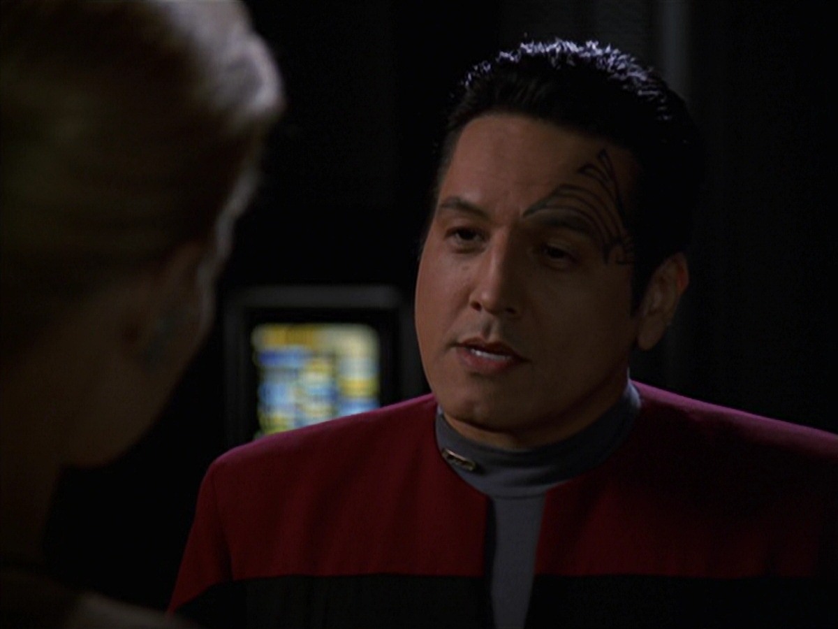 extant_StarTrek_VOY_7x22-NaturalLaw_3519.jpg