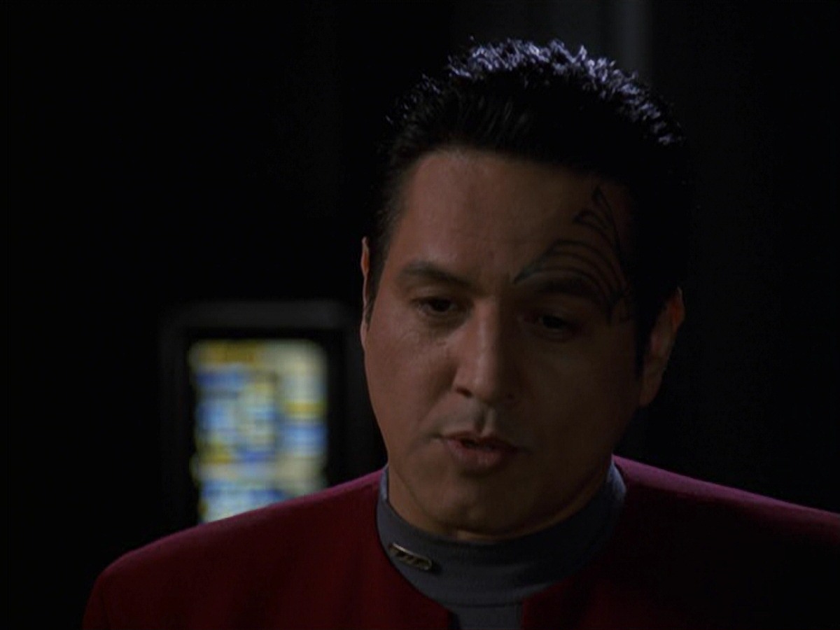 extant_StarTrek_VOY_7x22-NaturalLaw_3582.jpg