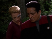 Filename=extant_StarTrek_VOY_7x22-NaturalLaw_0562.jpg
Filesize=125KiB
Dimensions=1200x900
Date added=Jan 16, 2020 extant_StarTrek_VOY_7x22-NaturalLaw_0562.jpg