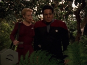 Filename=extant_StarTrek_VOY_7x22-NaturalLaw_0641.jpg
Filesize=197KiB
Dimensions=1200x900
Date added=Jan 16, 2020 extant_StarTrek_VOY_7x22-NaturalLaw_0641.jpg