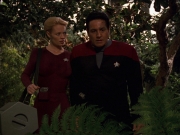 Filename=extant_StarTrek_VOY_7x22-NaturalLaw_0642.jpg
Filesize=199KiB
Dimensions=1200x900
Date added=Jan 16, 2020 extant_StarTrek_VOY_7x22-NaturalLaw_0642.jpg