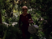 extant_StarTrek_VOY_7x22-NaturalLaw_0732.jpg