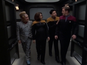 extant_StarTrek_VOY_7x22-NaturalLaw_1008.jpg