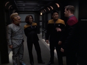 extant_StarTrek_VOY_7x22-NaturalLaw_1018.jpg