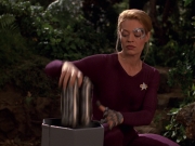 extant_StarTrek_VOY_7x22-NaturalLaw_1281.jpg