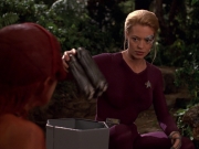 extant_StarTrek_VOY_7x22-NaturalLaw_1331.jpg