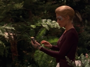 extant_StarTrek_VOY_7x22-NaturalLaw_1384.jpg