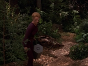 extant_StarTrek_VOY_7x22-NaturalLaw_1428.jpg