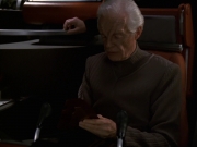 extant_StarTrek_VOY_7x22-NaturalLaw_1702.jpg