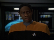 Filename=extant_StarTrek_VOY_7x22-NaturalLaw_2220.jpg
Filesize=119KiB
Dimensions=1200x900
Date added=Jan 16, 2020 extant_StarTrek_VOY_7x22-NaturalLaw_2220.jpg