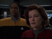extant_StarTrek_VOY_7x22-NaturalLaw_2326.jpg