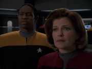 extant_StarTrek_VOY_7x22-NaturalLaw_2341.jpg