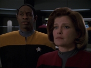 extant_StarTrek_VOY_7x22-NaturalLaw_2343.jpg