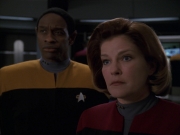 extant_StarTrek_VOY_7x22-NaturalLaw_2354.jpg