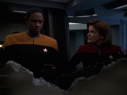 extant_StarTrek_VOY_7x22-NaturalLaw_2398.jpg